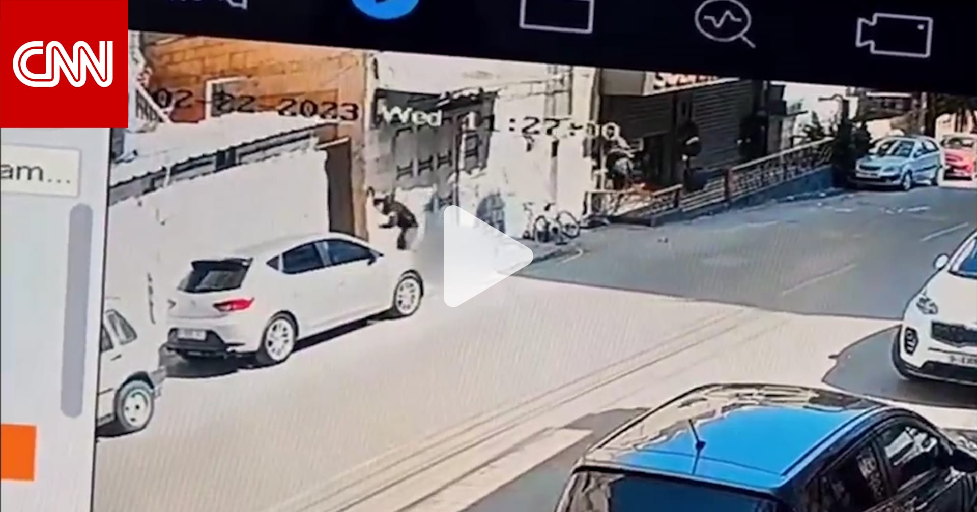 فيديو يظهر لحظة إطلاق الرصاص على فلسطينيين في نابلس.. وسقوط أحدهم