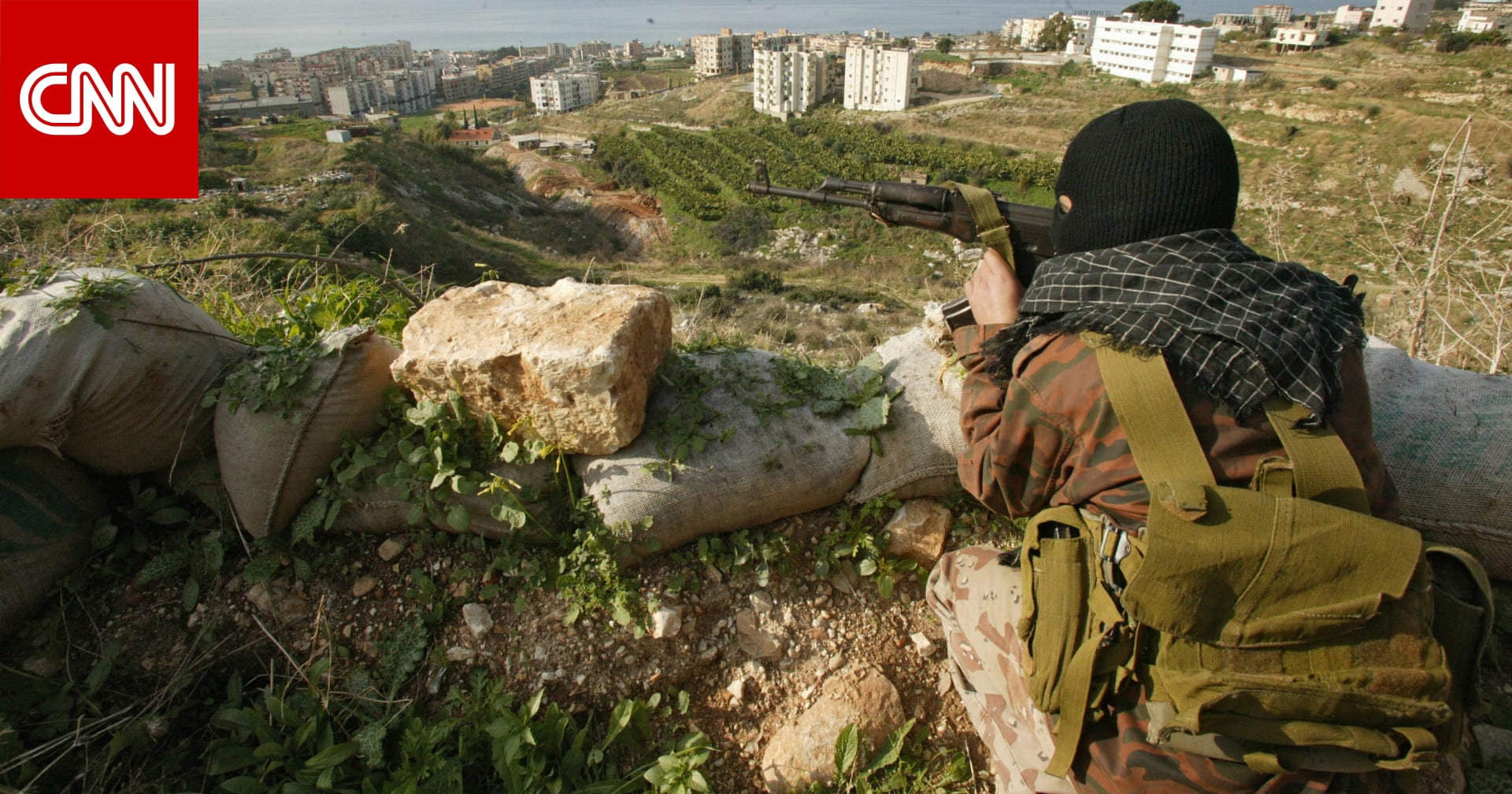 ليس جراء “غارة إسرائيلية”.. مقتل 5 فلسطينيين في حادثة انفجار ذخيرة في لبنان