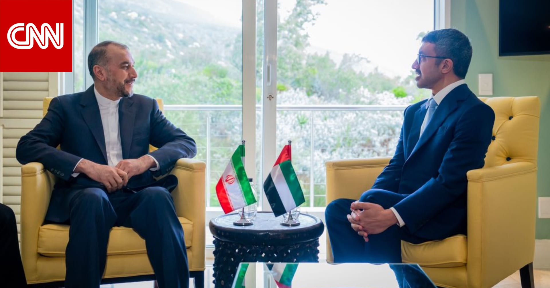 وزير خارجية الإمارات يبحث مع نظيره الإيراني “سبل دفع العلاقات الثنائية إلى الأمام”